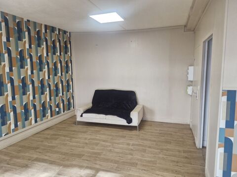 Offre de location d'un local commercial proche de la place Jourd 500 87000 Limoges