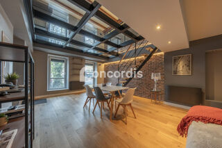  Appartement à louer 3 pièces 141 m²