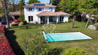  Maison � vendre 6 pi�ces 201 m�