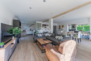  Maison  vendre 6 pices 227 m