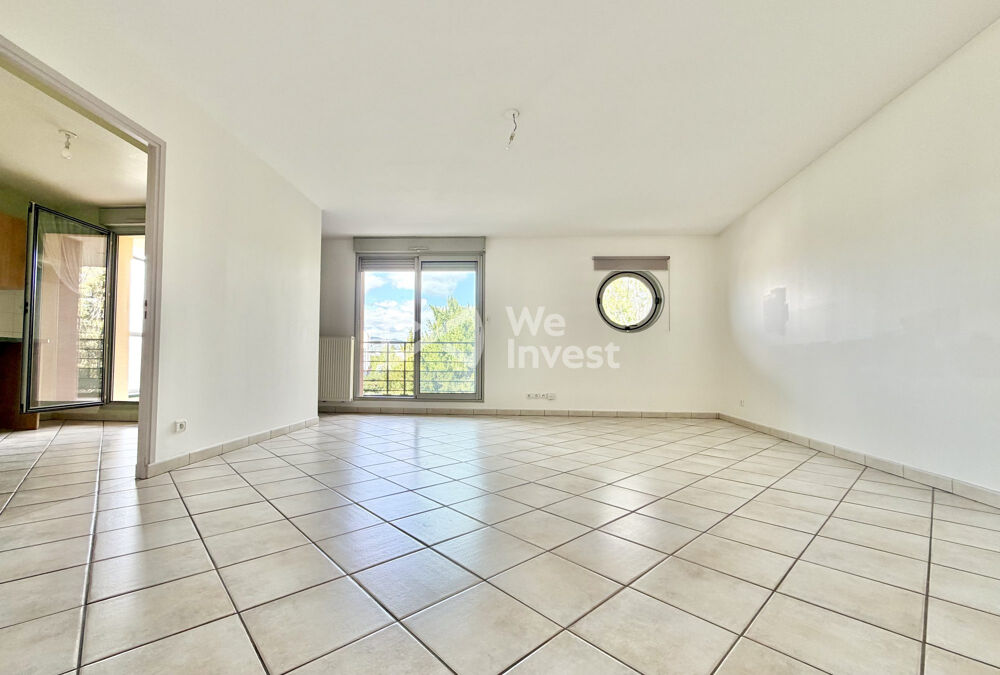 Appartement de type 4 avec terrasse, place de stationnement et g