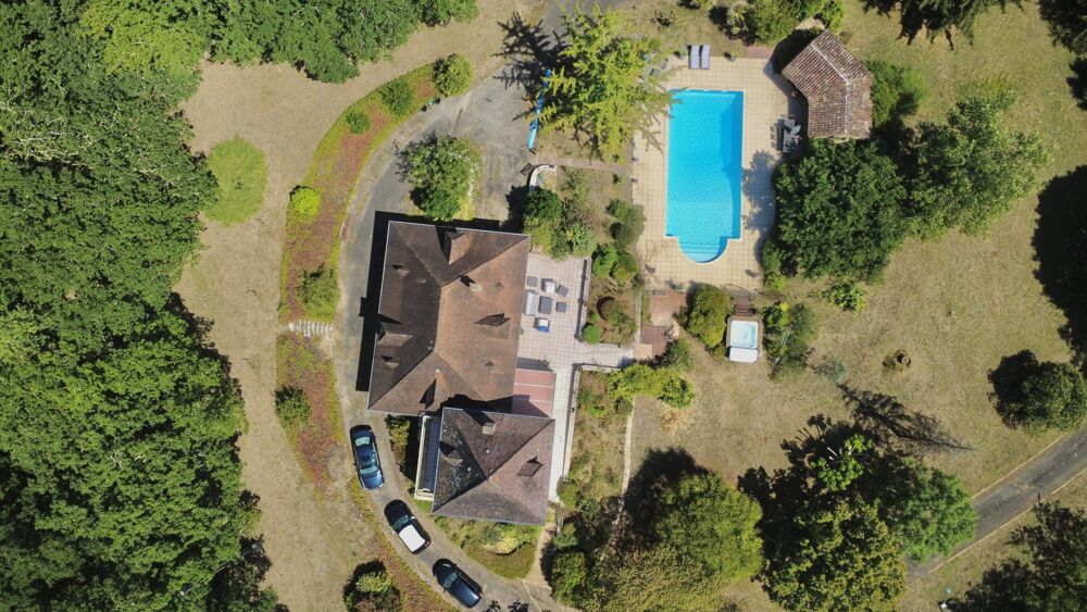 Prestigieuse propriété de charme dans le Périgord Noir