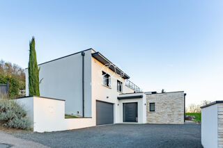  Maison  vendre 7 pices 185 m