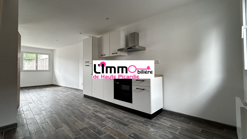 ? Maison Mitoyenne Rénovée avec Jardin et Garage  Harbo