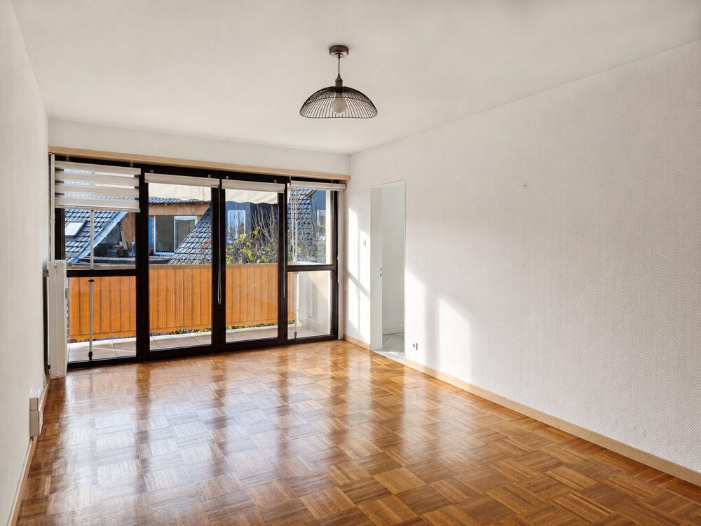 Location Appartement Robertsau, Beau 3 pièces en étage avec terrasse et balcon. Strasbourg