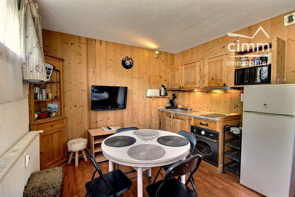 A VENDRE LES CARROZ D'ARACHES 74300 STUDIO + 1 PLACE DE PARKING