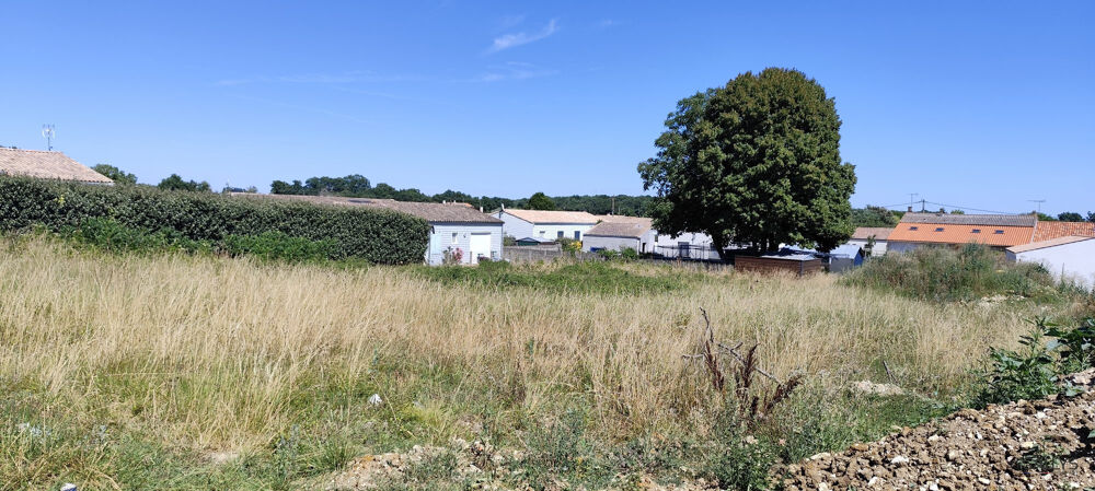   Terrain viabilisé de 686 m² situé au GUA 
