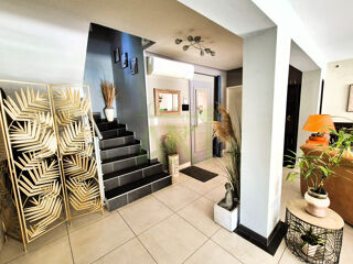  Maison à vendre 11 pièces 313 m²