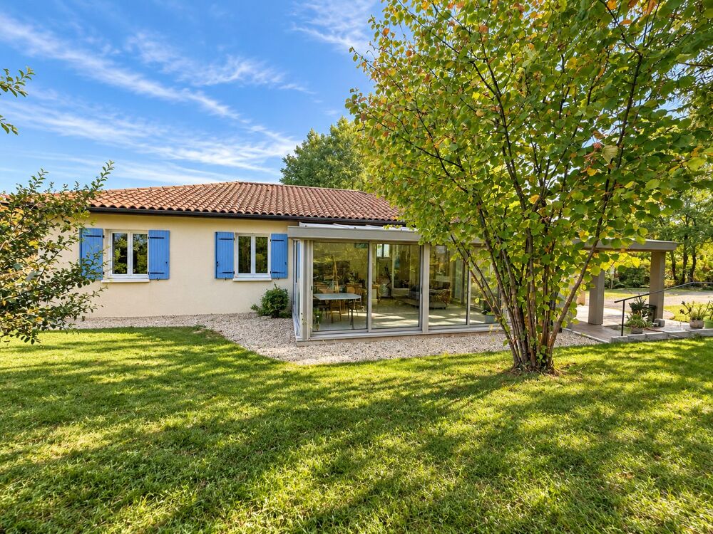 Vente Maison Maison de plain-pied 127 m² avec véranda et Jardin Val de louyre et caudeau