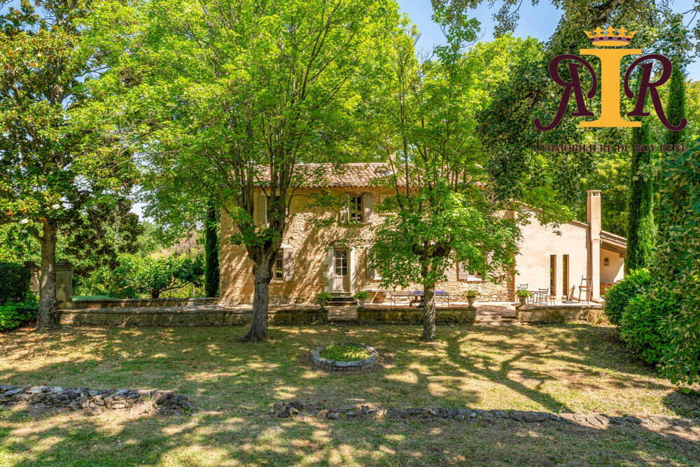 Authentique bastide provençale de charme sur un terrain paysag?