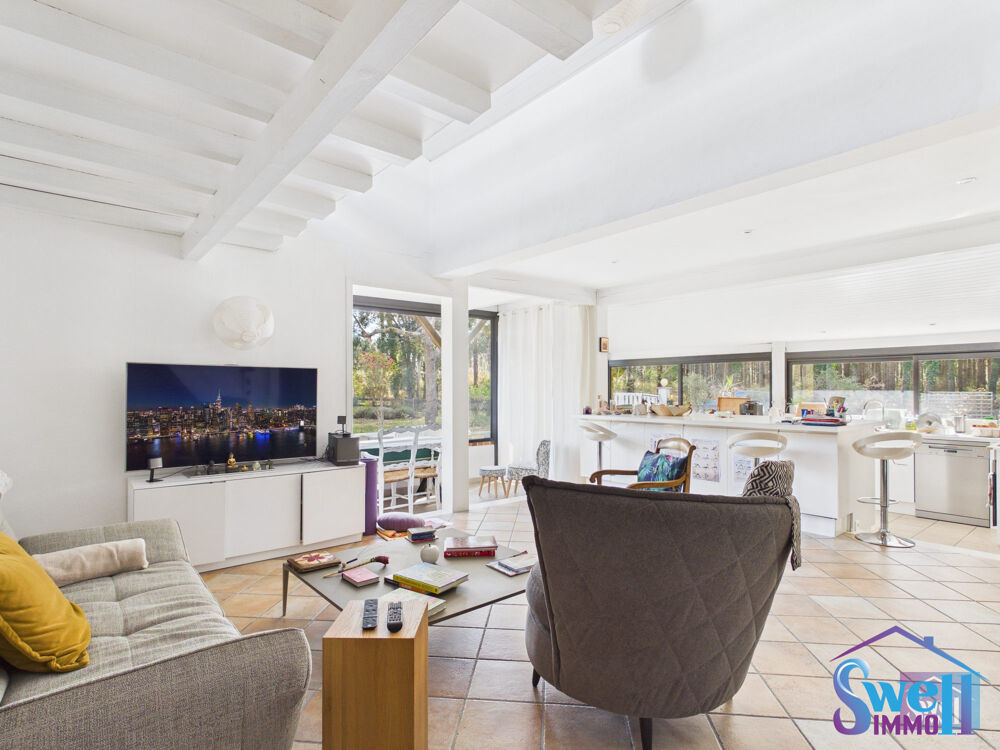 Propriété de 2700m² avec maison traditionnelle de 152m², dé