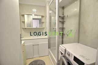 Appartement à louer 3 pièces 70 m²