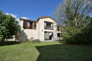  Maison à vendre 10 pièces 370 m²