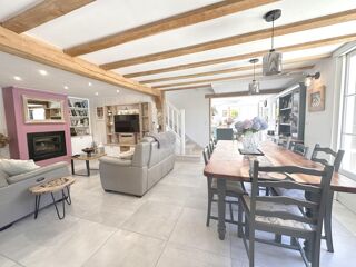  Maison à vendre 9 pièces 225 m²