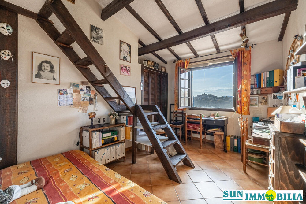 � vendre  Maison Cagnes-sur-Mer (06800)