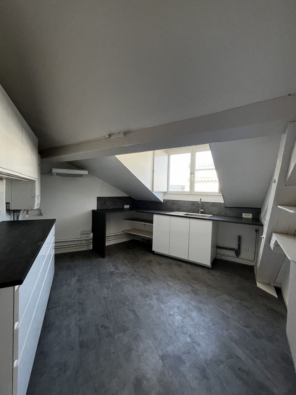 Location Appartement T4 dernier étage , centre ville Toulouse