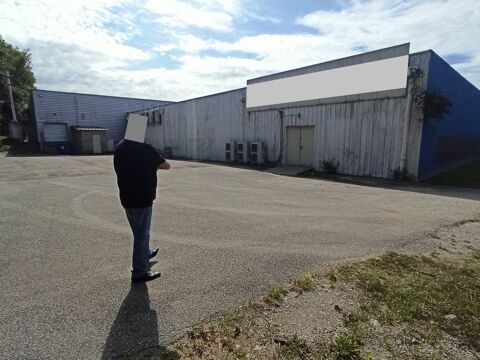   Local commercial de 1 030 m² à Louer au sud de LIMOGES ! 