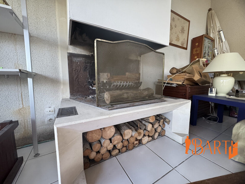 Secteur Marais Rue Charlet Appartement type 4 avec parkings et t