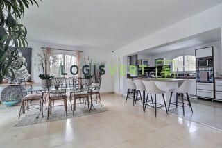  Maison à vendre 8 pièces 236 m²