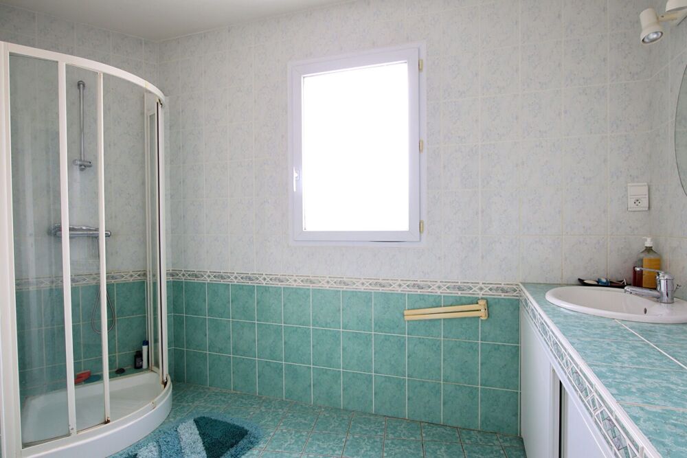 Maison de plain-pied, Fors 7 pièce(s) 192 m2