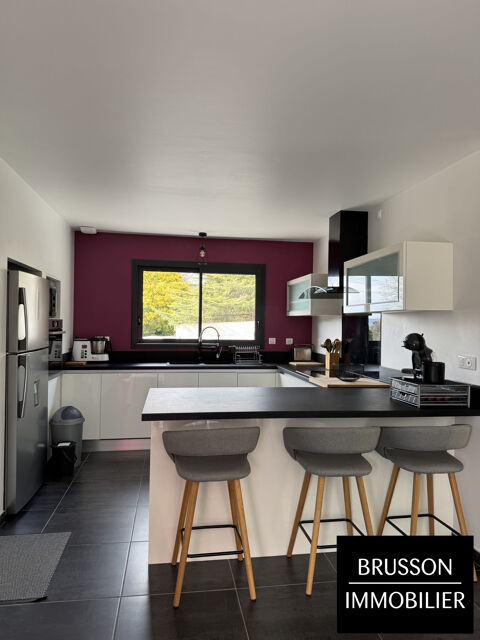   Maison meubl�e plain-pied SAIX Maison - 5 pi�ce(s) - 123 m�