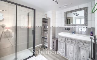  Immeuble  vendre 190 m