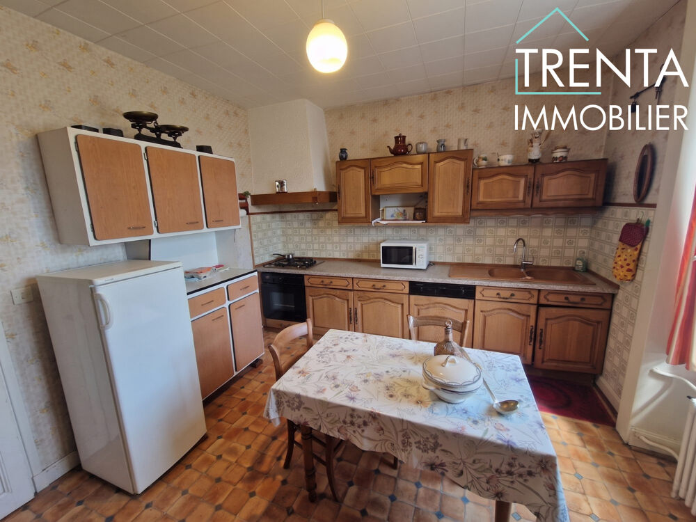 Maison individuelle avec grand terrain et garage