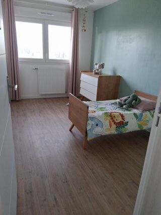  Appartement � louer 4 pi�ces 85 m�