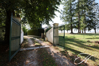  Maison à vendre 8 pièces 375 m²