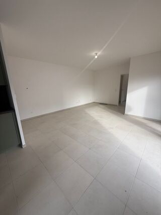  Appartement à louer 3 pièces 66 m²