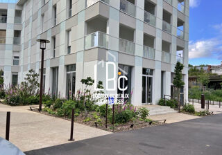   Ile de Nantes CHU - À louer local commercial 116 m² Nantes