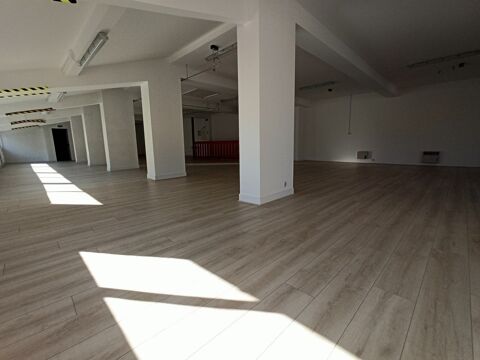   LOCATION St JUNIEN - LOCAL 220m² en R+1 - CENTRE VILLE 