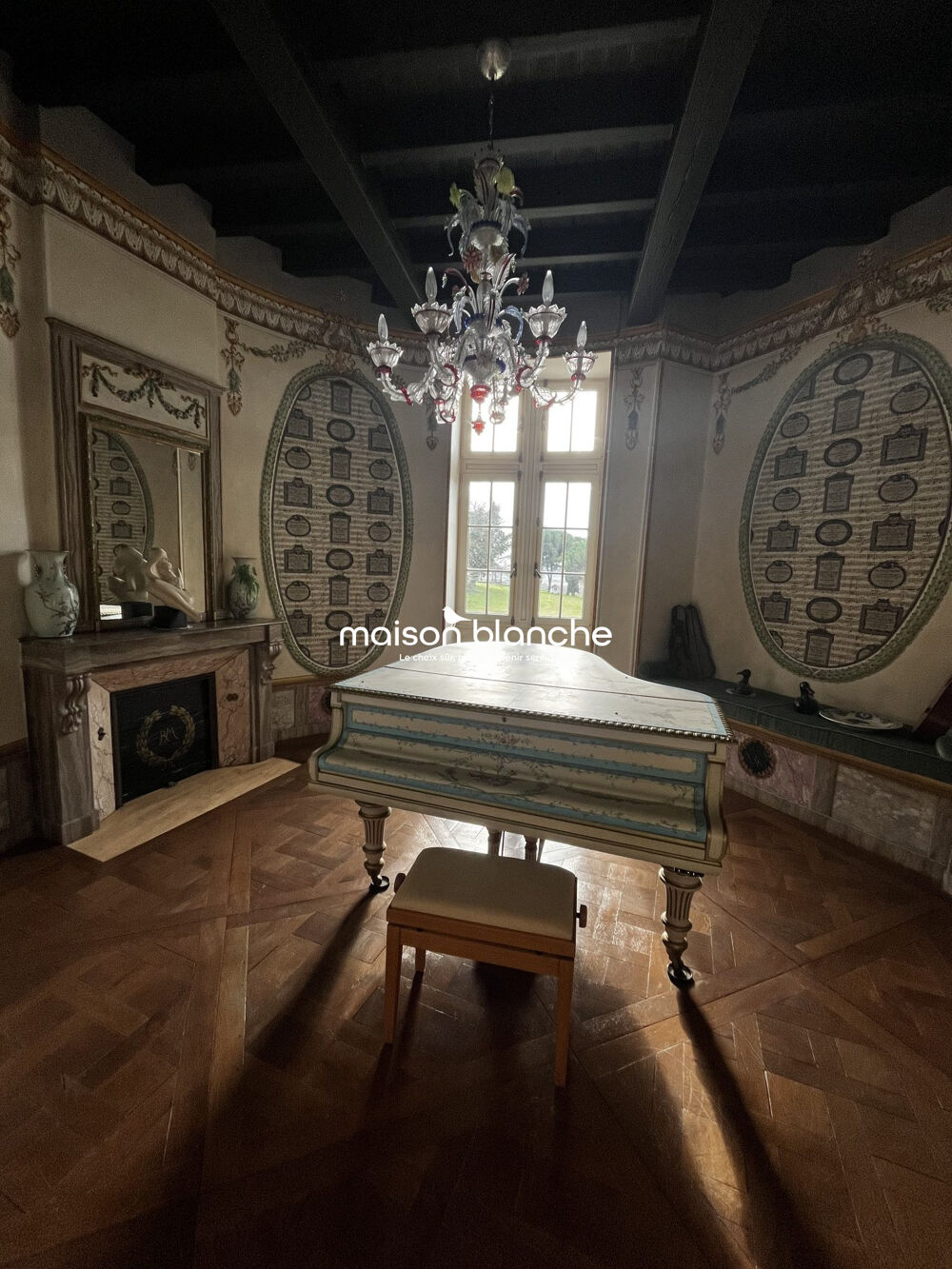 à vendre  Propriété/château Saumur (49400)