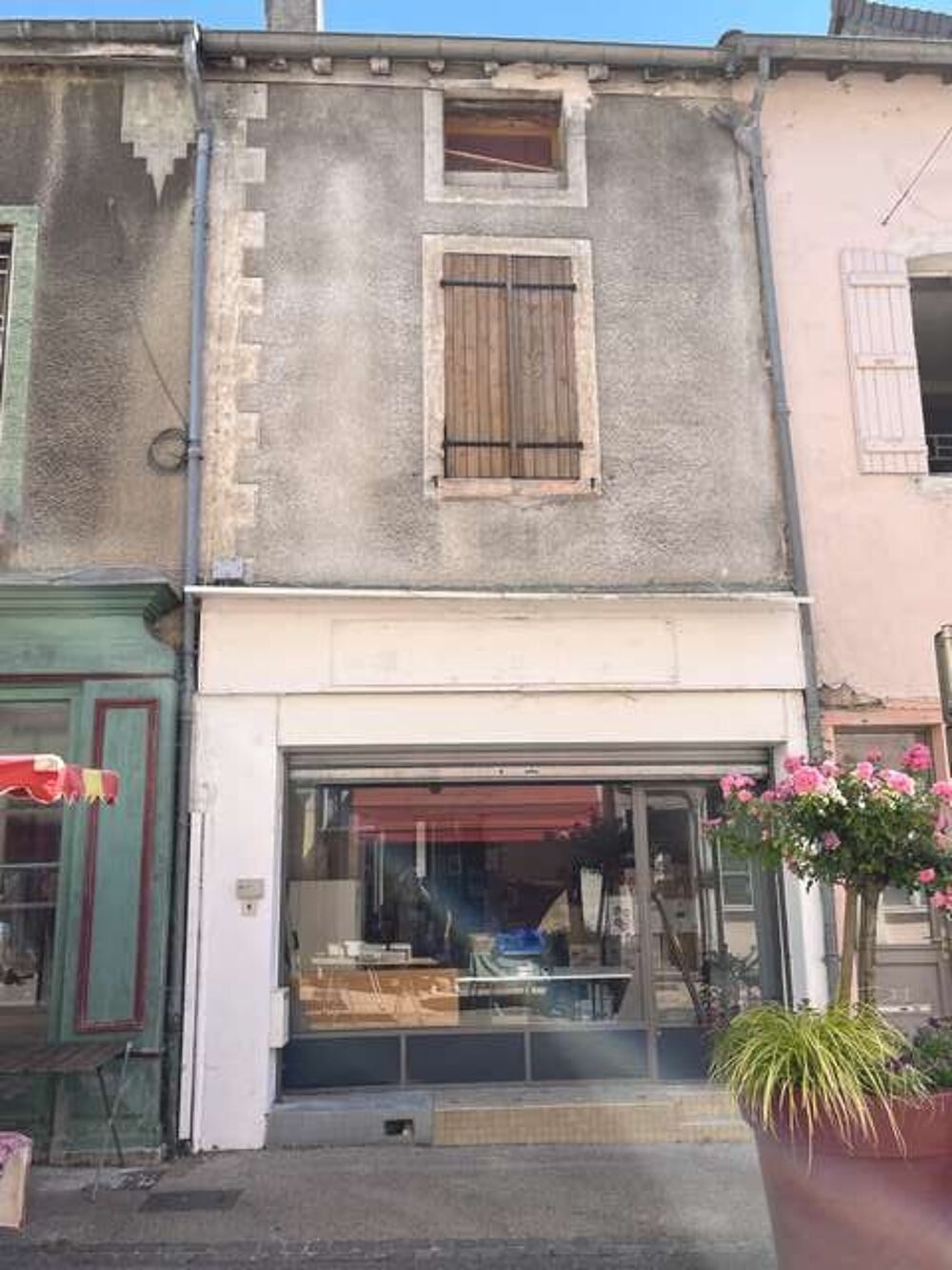 Vente Immeuble Ancien local commecial/ Appartement Cuisery
