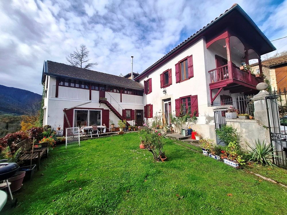Maison 8 pièces 162 m² · à Cazaunous · 162 m² · 197 000 €
