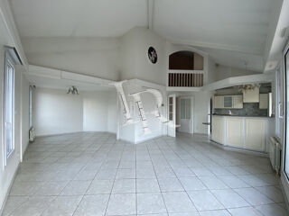  Appartement � louer 3 pi�ces 91 m�