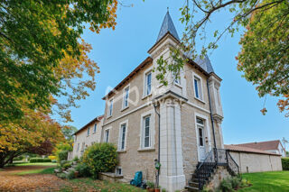  Propriété/château à vendre 14 pièces 370 m²