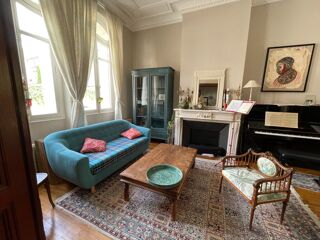  Maison à louer 7 pièces 204 m²
