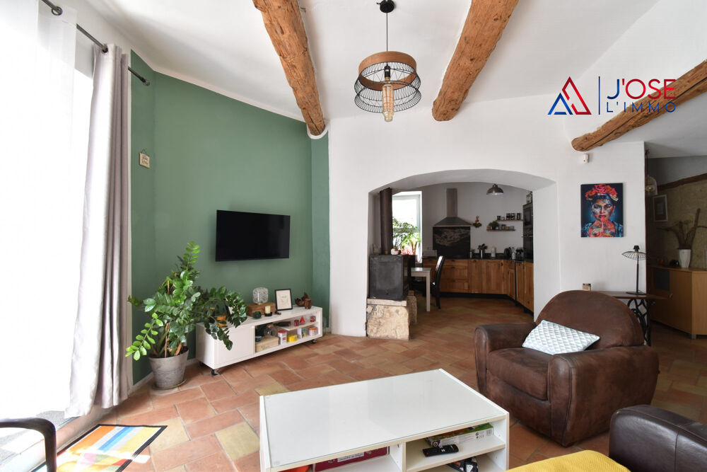Maison d'architecte rénovée de 253 m²  5 chambres  DP