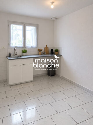  Maison à louer 4 pièces 89 m²