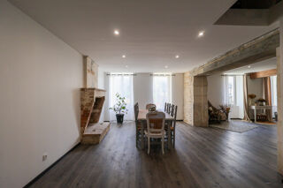  Maison à vendre 7 pièces 245 m²
