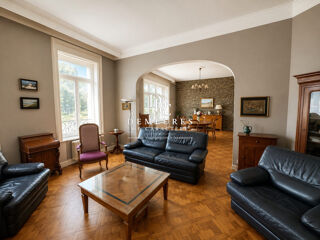  Maison à vendre 14 pièces 399 m²
