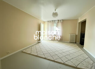 Appartement à louer 3 pièces 69 m²