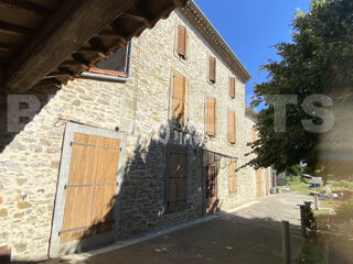  Maison � vendre 8 pi�ces 198 m�