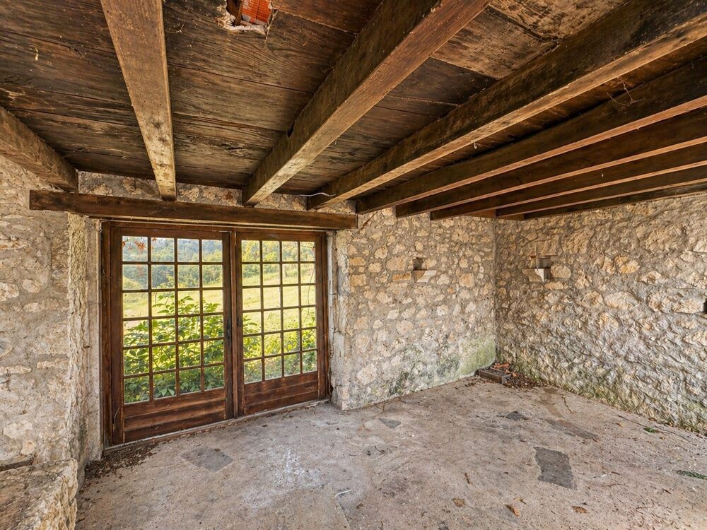 � vendre  Maison P�ron (01630)