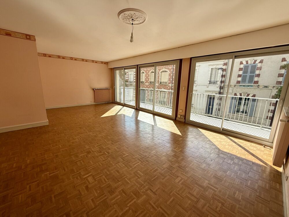 Vente Appartement Grand T5 idéalement situé avec balcon Orléans
