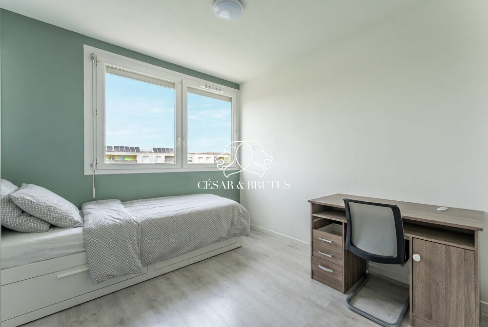Vente Appartement T4 lumineux avec balcon et parking – Clé en main ! Bron