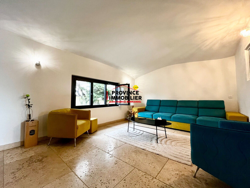 à vendre  Maison Sainte-Cécile-les-Vignes (84290)