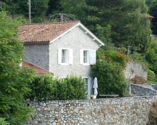  Maison  vendre 8 pices 201 m