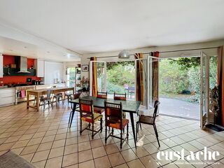  Maison à vendre 7 pièces 216 m²